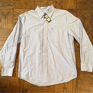 IZOD L/G Light Blue Men's Button-Down Shirt Long sleeve one pocket. Tag on.
